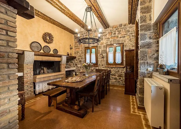 Mylonas Ano Polidhrosos